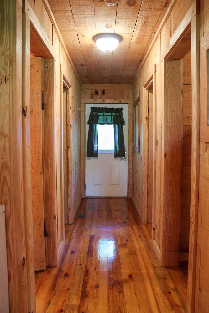 1459 Greenall Road Summerton, SC 29148 - Photo 15 of 43 Hallway 1