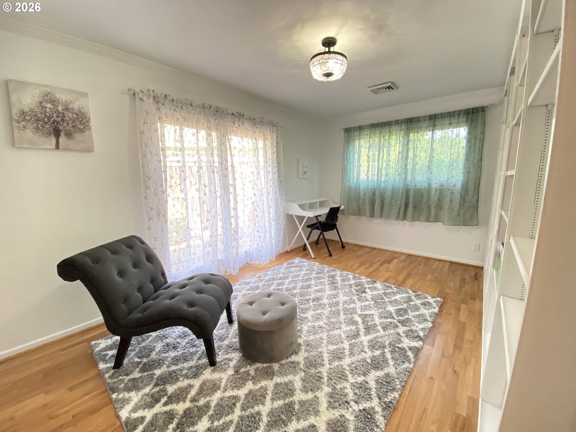 2872 Suffolk Court Eugene, OR 97401 - Photo 23 of 36 a living room with furniture and a rug
