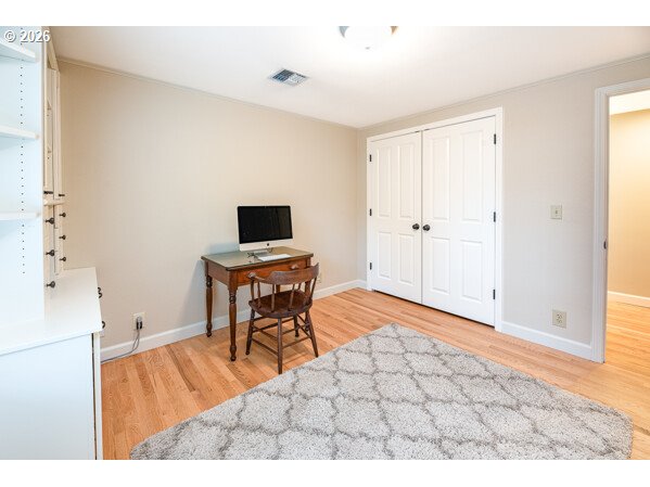 1778 Graham Drive Eugene, OR 97405 - Photo 23 of 38