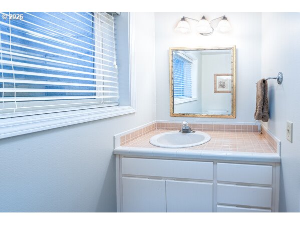 1778 Graham Drive Eugene, OR 97405 - Photo 32 of 38