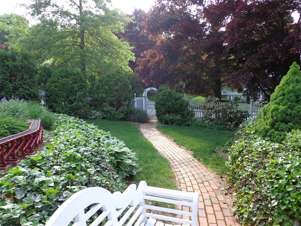 9 Ryder Road Weymouth, MA 02190 - Photo 2 of 28 Gallery Image 2