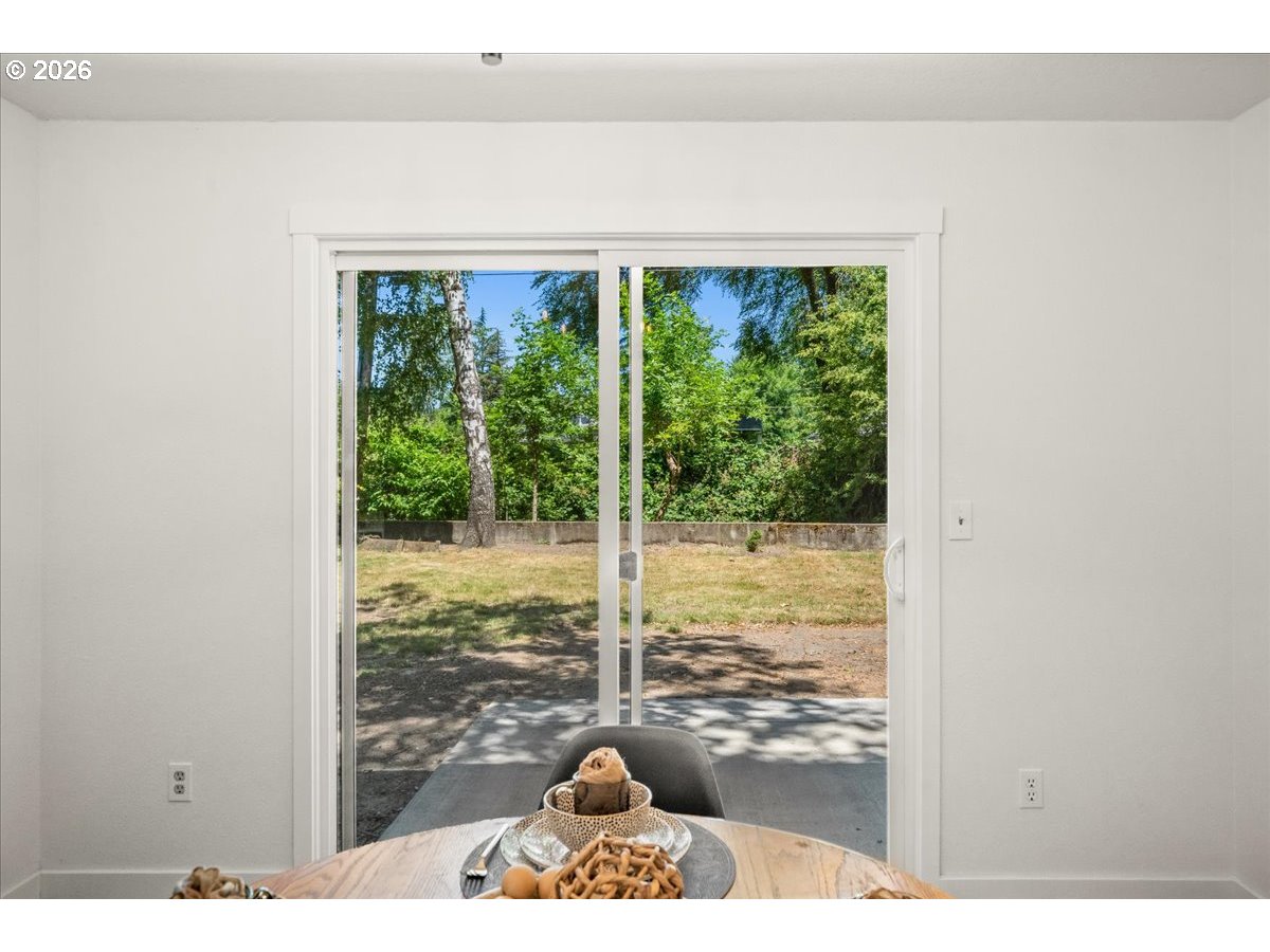 13445 Southwest Evergreen Street Beaverton, OR 97005 - Photo 17 of 31