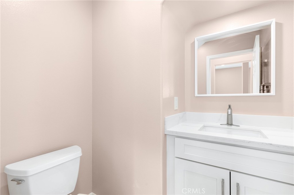 23006 Serra Drive Carson, CA 90745 - Photo 7 of 33