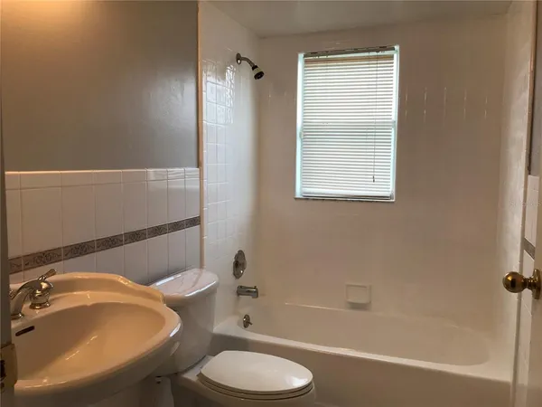 $2,295 | 3200 Woodruff Drive, Orlando, FL 32837