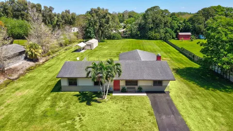 $999,990 | 6160 Southwest 188th Avenue, Southwest Ranches, FL 33332