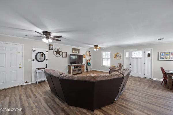 $350,000 | 340 Gibson Highway, Trenton, TN 38382