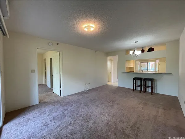 $2,700 | 1080 Ala Napunani Street, Unit 313, Honolulu, HI 96818