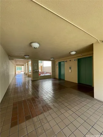 $2,700 | 1080 Ala Napunani Street, Unit 313, Honolulu, HI 96818