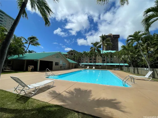 $2,700 | 1080 Ala Napunani Street, Unit 313, Honolulu, HI 96818