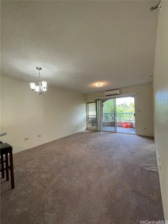 $2,700 | 1080 Ala Napunani Street, Unit 313, Honolulu, HI 96818