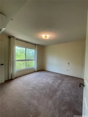 $2,700 | 1080 Ala Napunani Street, Unit 313, Honolulu, HI 96818