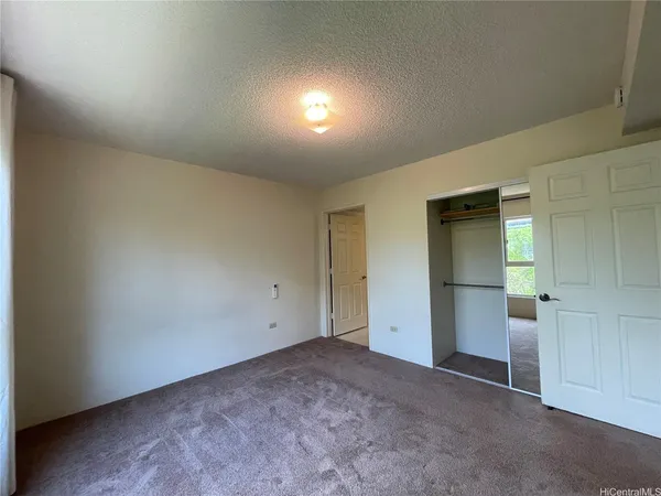 $2,700 | 1080 Ala Napunani Street, Unit 313, Honolulu, HI 96818