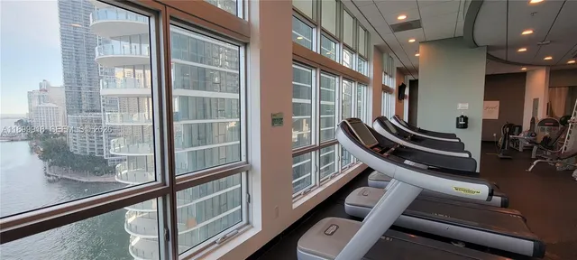 $2,875 | 300 South Biscayne Boulevard, Unit L1004, Miami, FL 33131