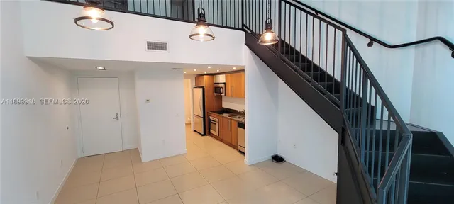 $2,875 | 300 South Biscayne Boulevard, Unit L1004, Miami, FL 33131