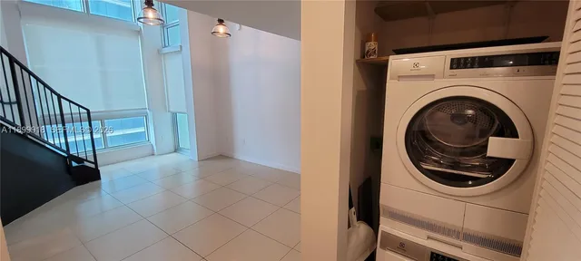 $2,875 | 300 South Biscayne Boulevard, Unit L1004, Miami, FL 33131