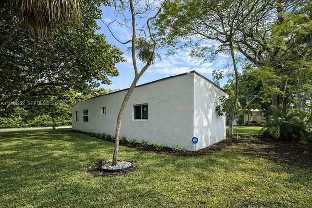 $795,000 | 120 Northwest 16th Street, Fort Lauderdale, FL 33311