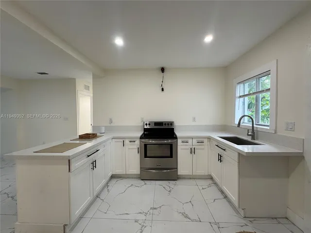 $795,000 | 120 Northwest 16th Street, Fort Lauderdale, FL 33311