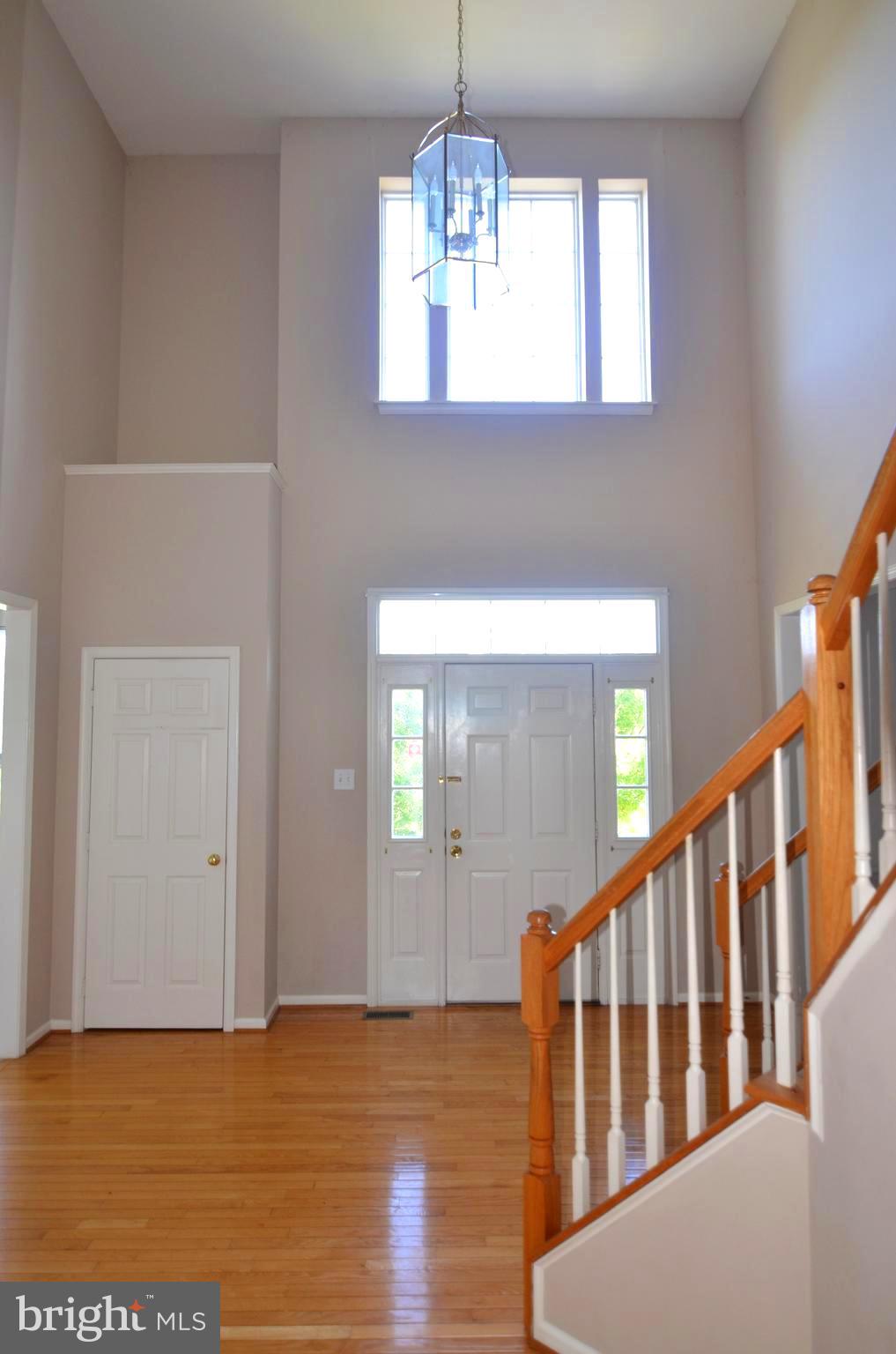 12930 Summit Ridge Terrace Germantown, MD 20874 - Photo 11 of 40 FOYER