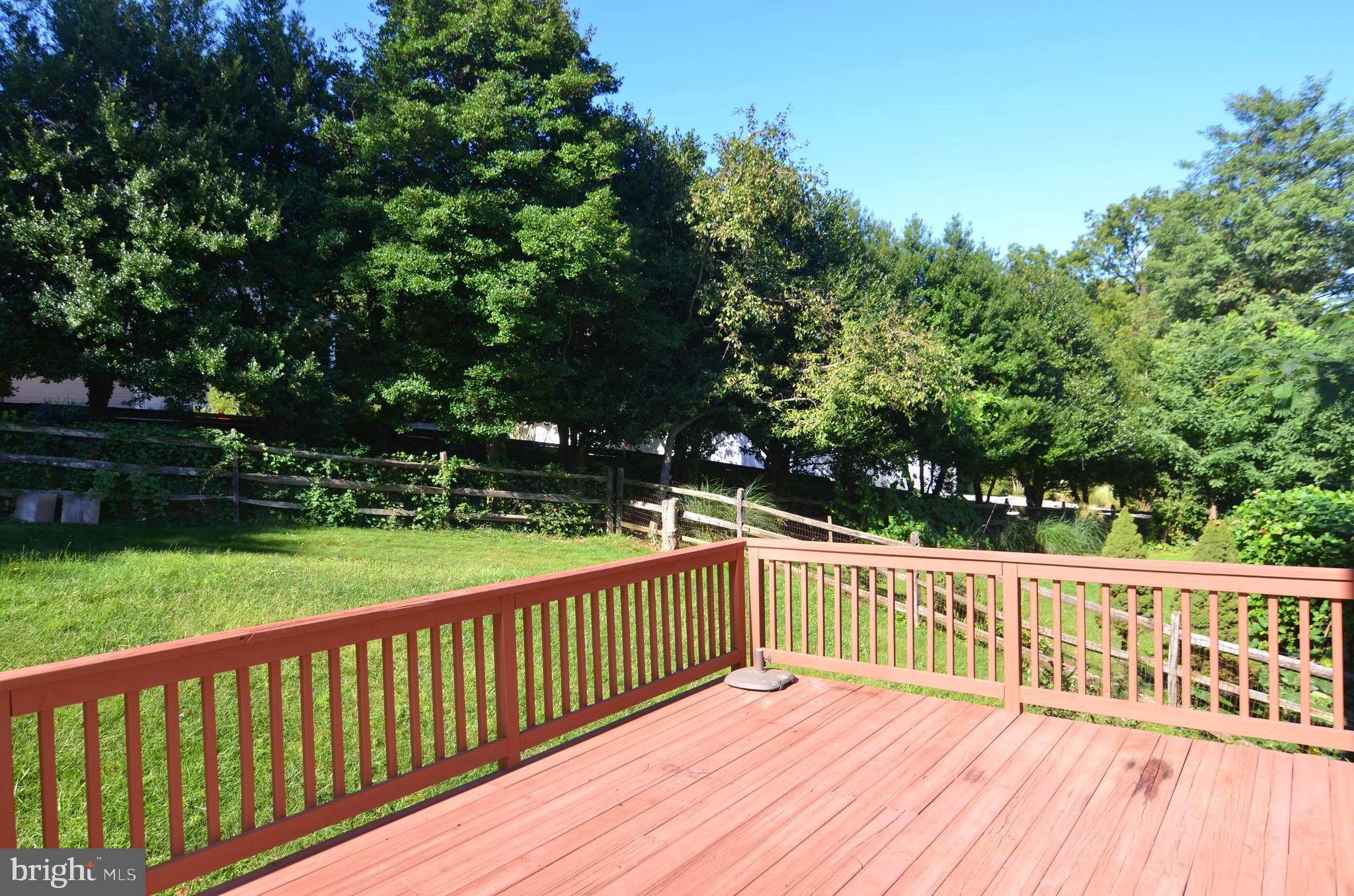 12930 Summit Ridge Terrace Germantown, MD 20874 - Photo 21 of 40 DECK