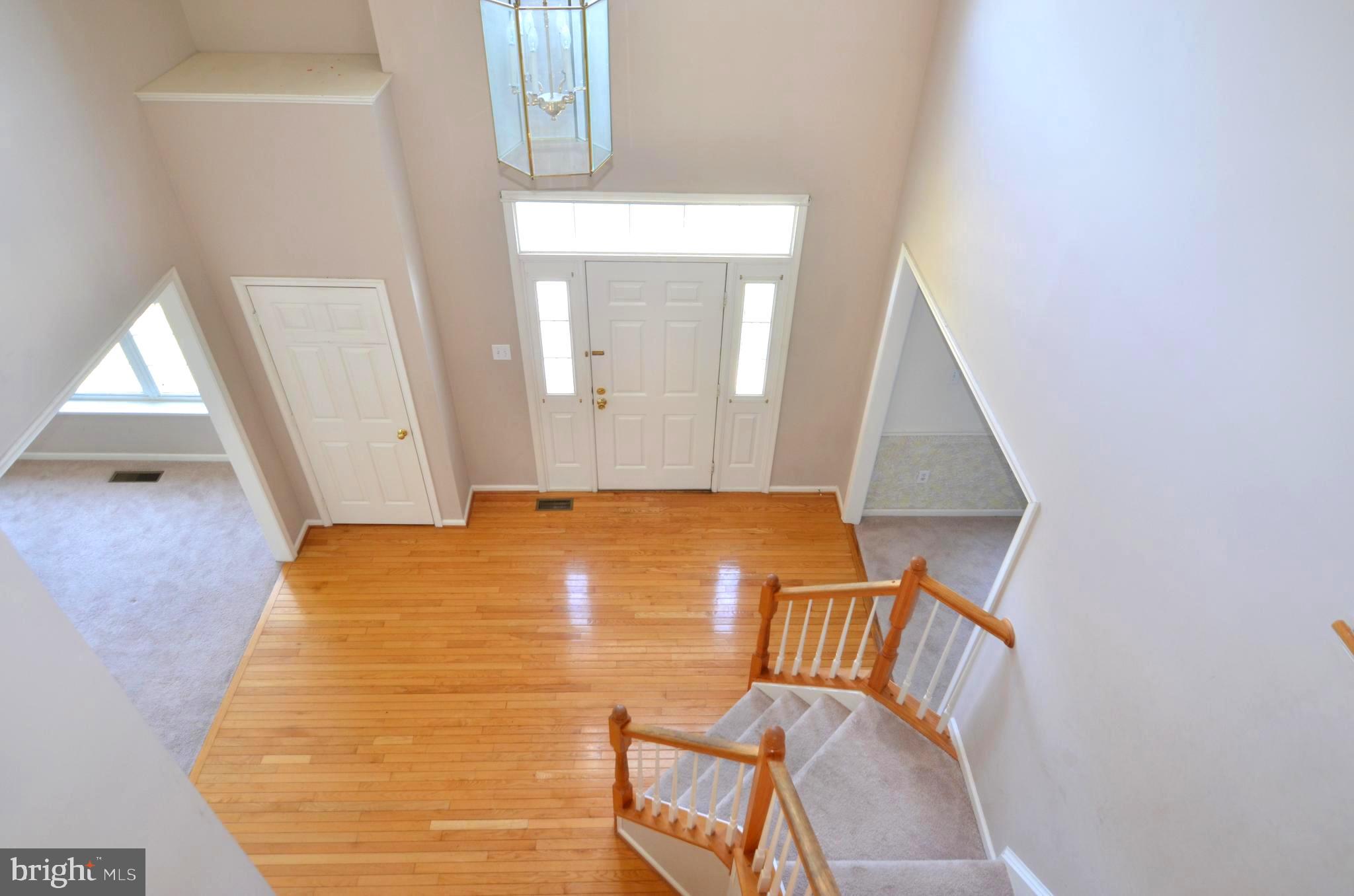 12930 Summit Ridge Terrace Germantown, MD 20874 - Photo 25 of 40 LOOK DOWN