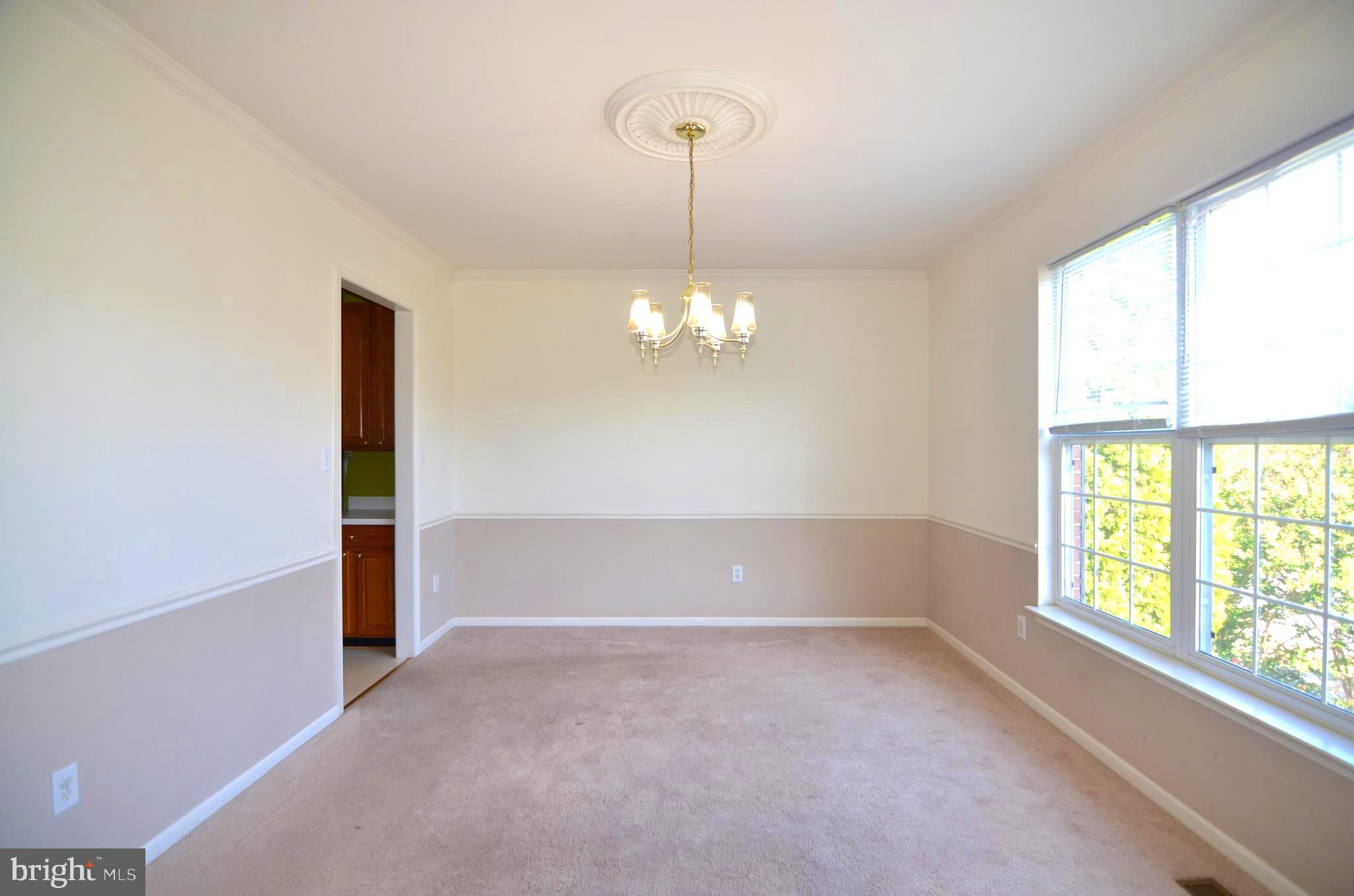 12930 Summit Ridge Terrace Germantown, MD 20874 - Photo 7 of 40 DINING ROOM