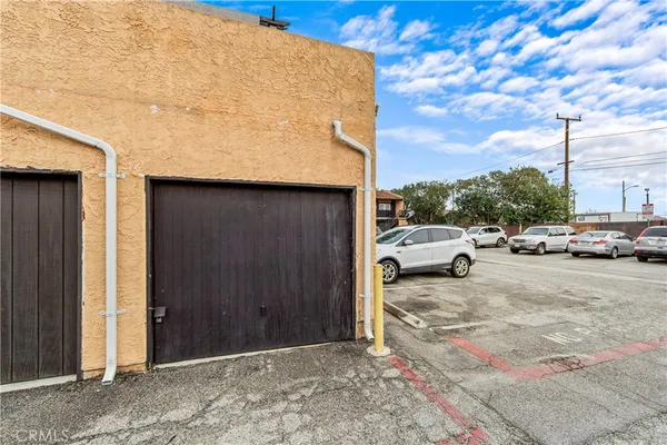 $499,999 | 21522 Belshire Avenue, Unit 12, Hawaiian Gardens, CA 90716