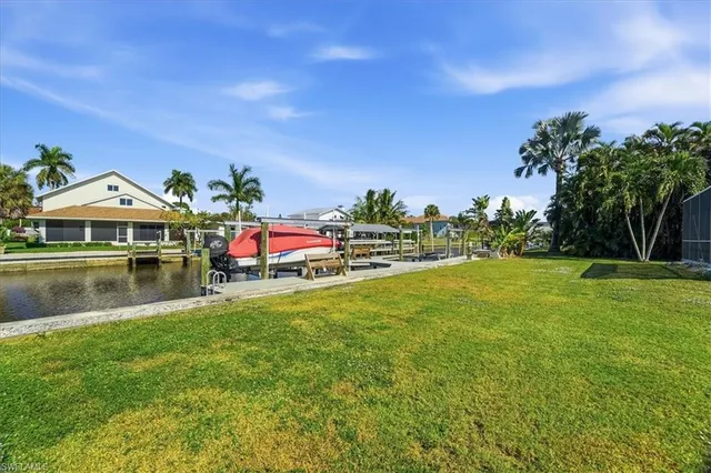 $1,000,000 | 4838-4836 Esplanade Street, Bonita Springs, FL 34134