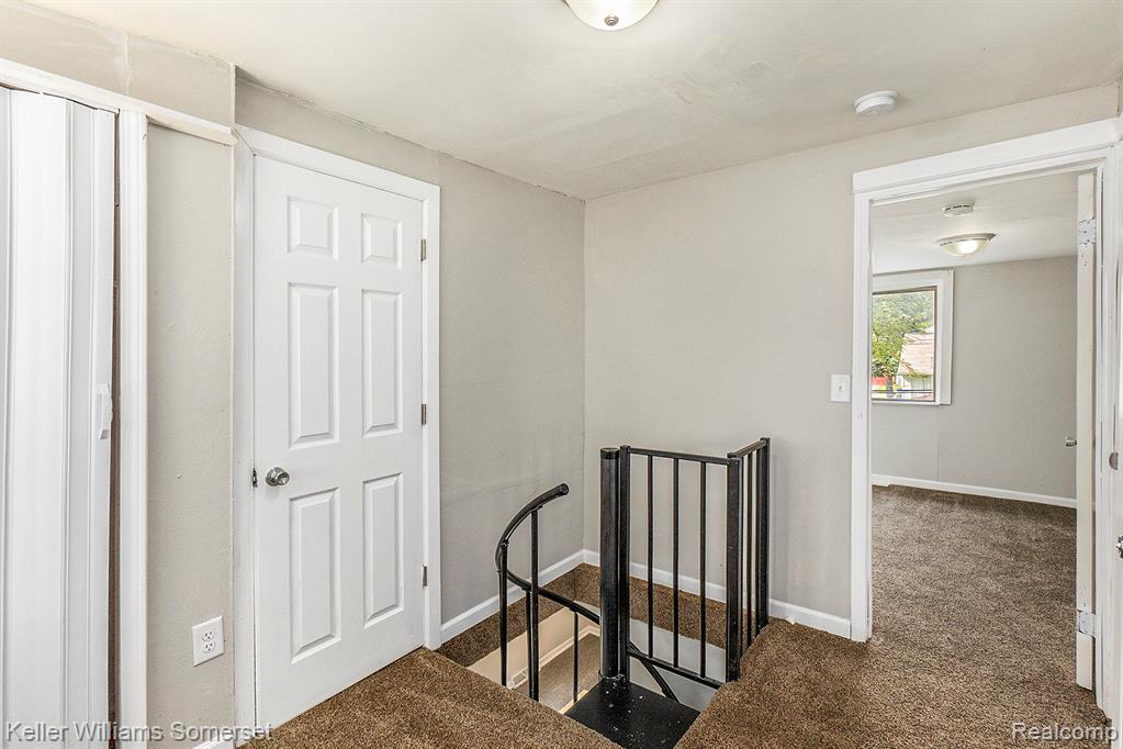 8427 Timken Avenue Warren, MI 48089 - Photo 4 of 16