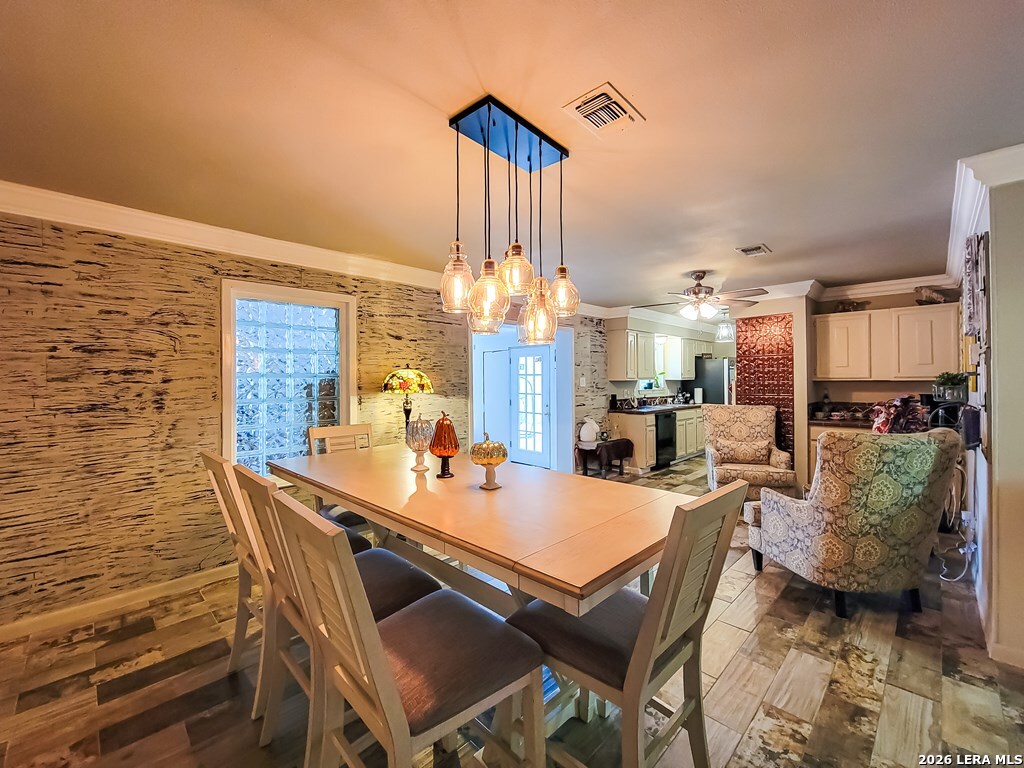 2139 Ricks Drive Eagle Pass, TX 78852 - Photo 7 of 36