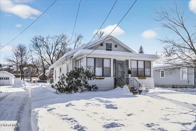 $219,000 | 5 Bloomingdale Avenue, East Greenbush, NY 12061