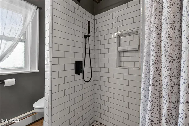 $219,000 | 5 Bloomingdale Avenue, East Greenbush, NY 12061