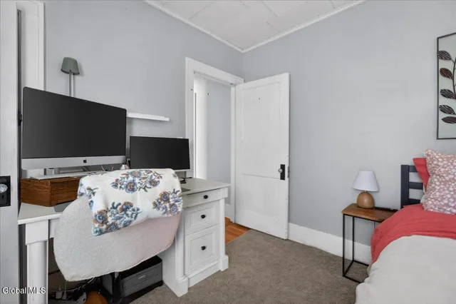 $219,000 | 5 Bloomingdale Avenue, East Greenbush, NY 12061