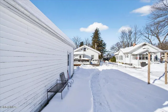 $219,000 | 5 Bloomingdale Avenue, East Greenbush, NY 12061