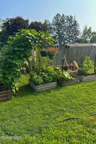 $219,000 | 5 Bloomingdale Avenue, East Greenbush, NY 12061