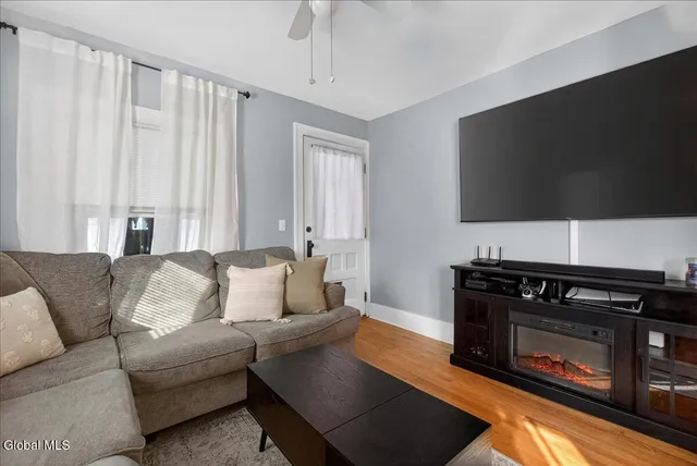 $219,000 | 5 Bloomingdale Avenue, East Greenbush, NY 12061