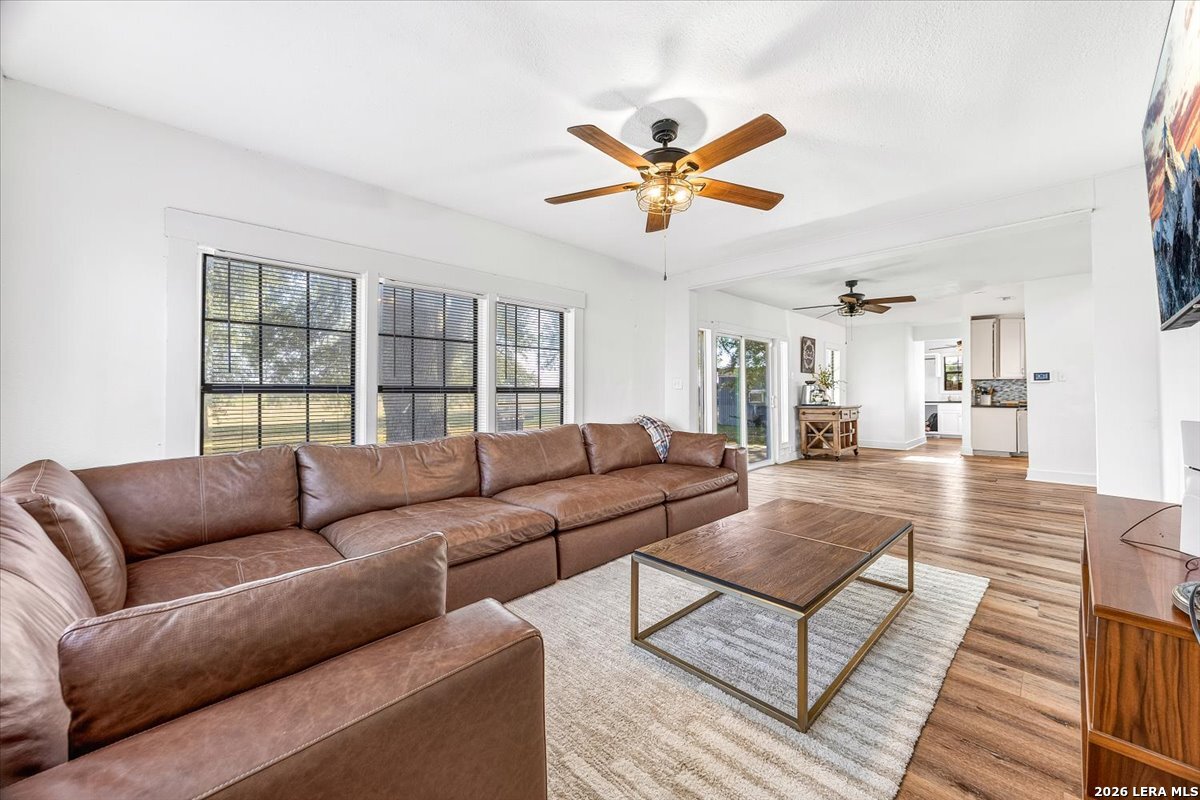 15080 Macdona Lacoste Road LaCoste, TX 78039 - Photo 17 of 50 Gallery Image 17