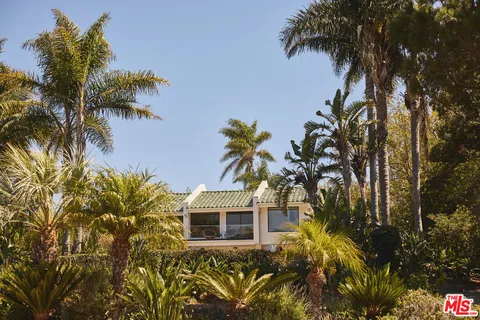 $5,600,000 | 29417 Bluewater Road, Malibu, CA 90265