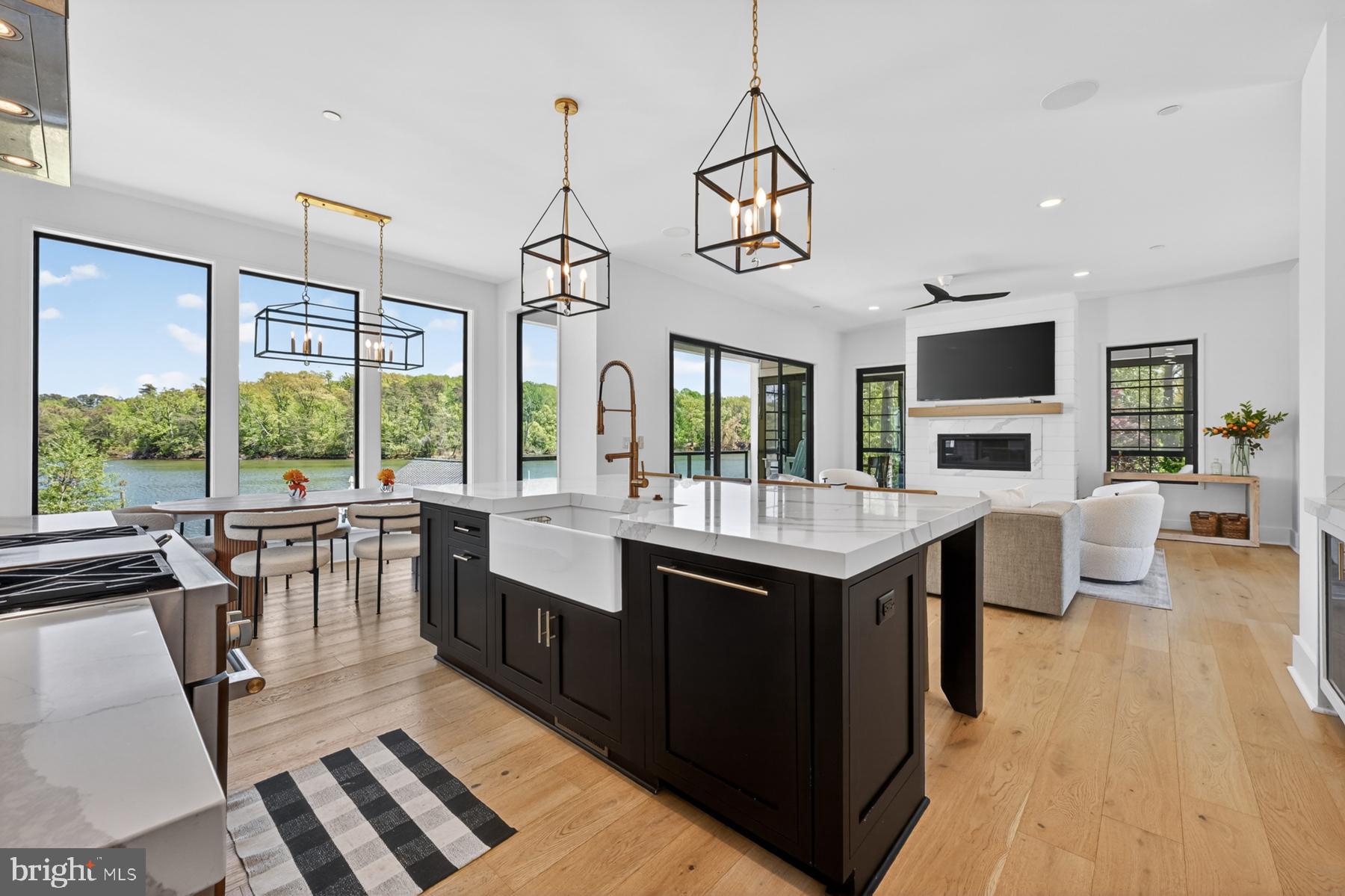 3275 Harness Creek Road Annapolis, MD 21403 - Photo 12 of 40 Incredible chef's kitchen, with water views