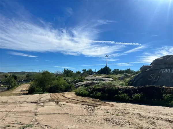 a view of a outdoor space