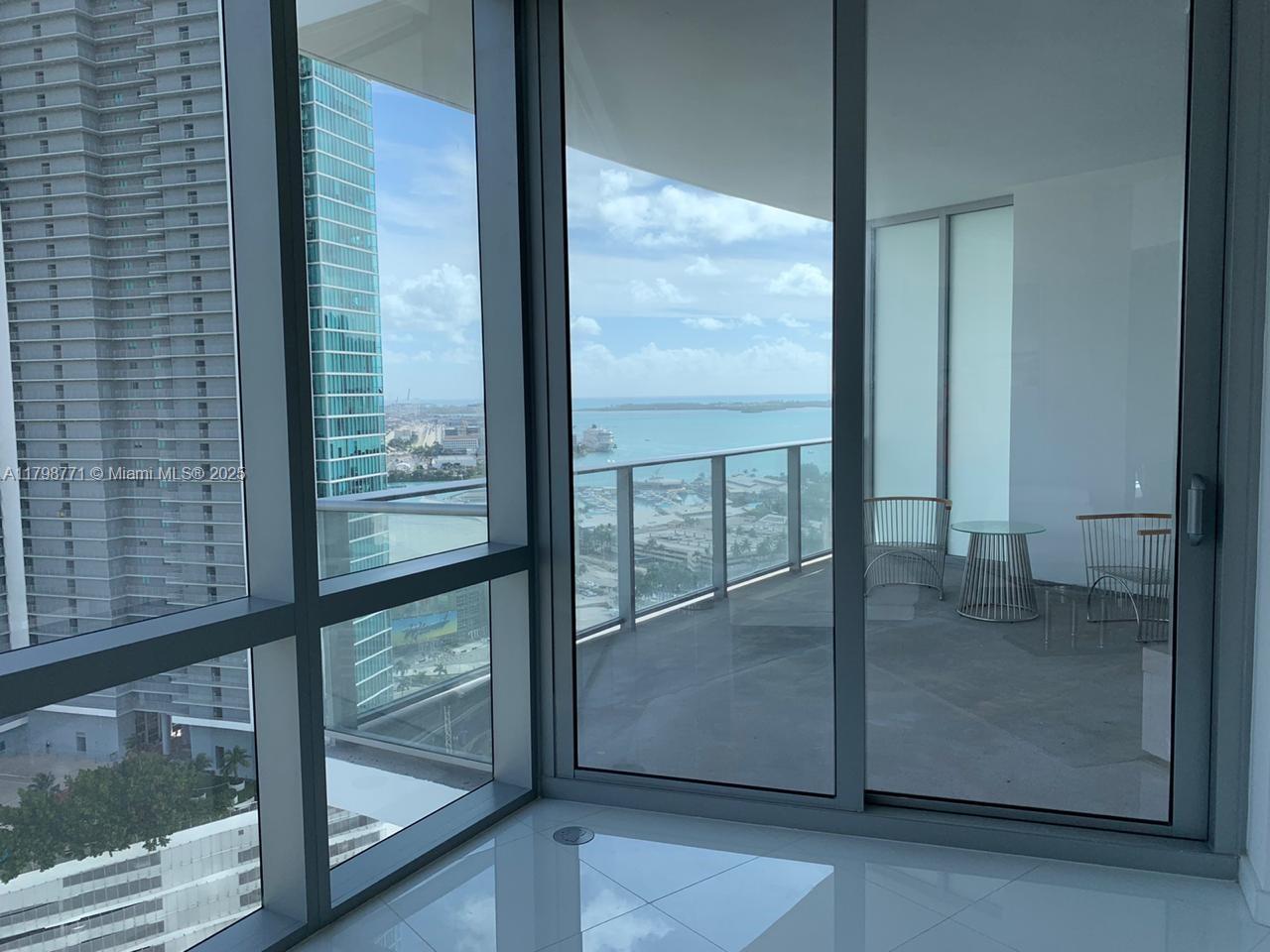 851 Northeast 1st Avenue, Unit 2703 Miami, FL 33132 - Photo 11 of 17