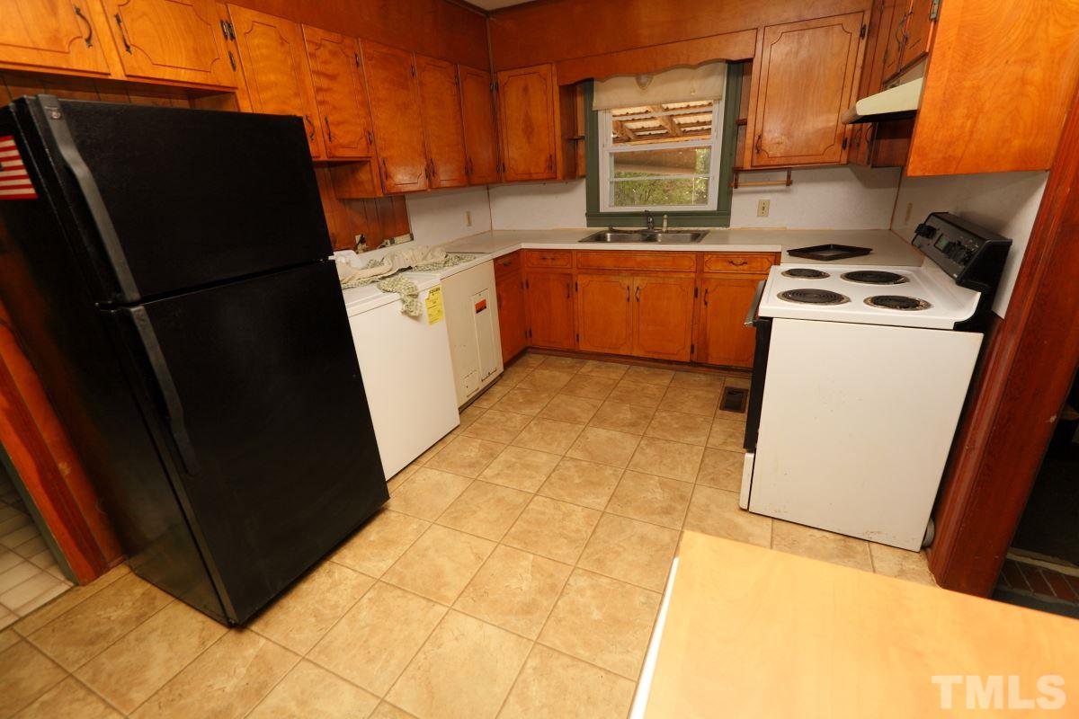 868 Hanford Road Skipwith, VA 23968 - Photo 7 of 20