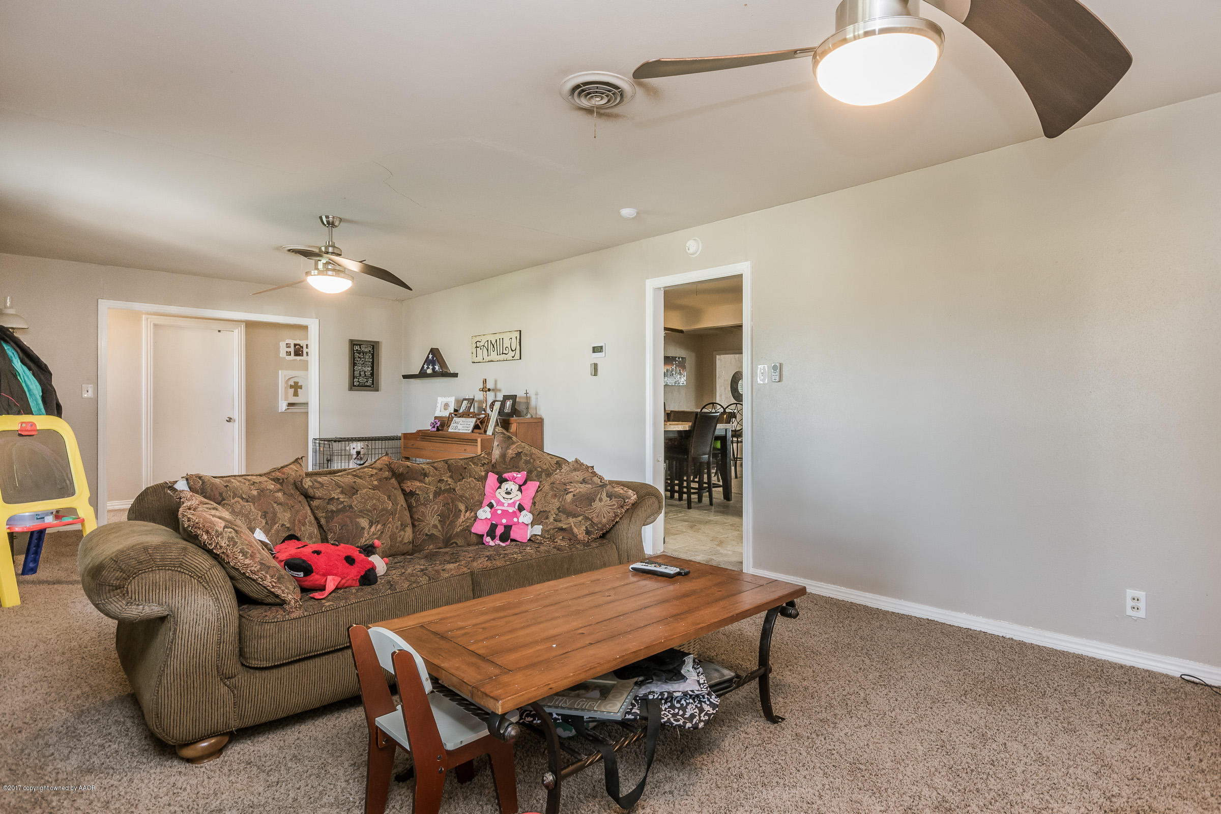 5159 Arden Road Amarillo, TX 79110 - Photo 4 of 20 Living Room_-2