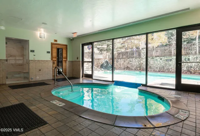 $818,500 | 26 Avondale Lane, Unit 211, Beaver Creek, CO 81620