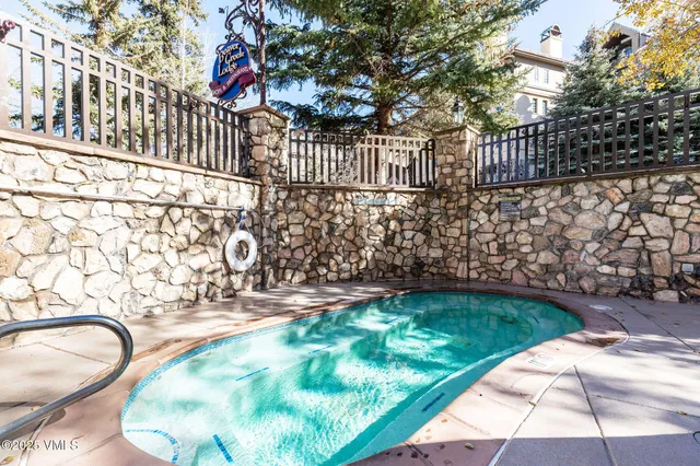 $818,500 | 26 Avondale Lane, Unit 211, Beaver Creek, CO 81620