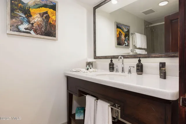 $818,500 | 26 Avondale Lane, Unit 211, Beaver Creek, CO 81620