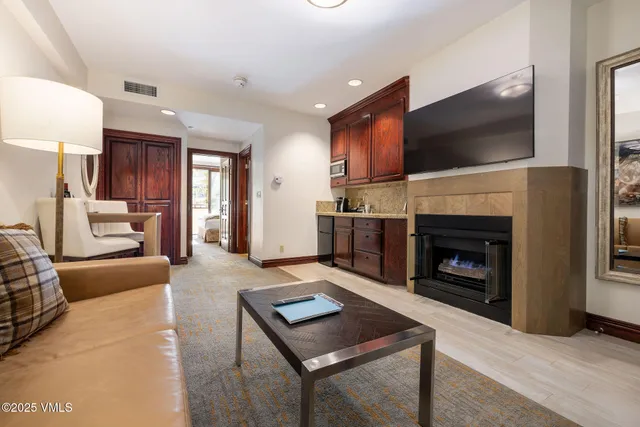 $818,500 | 26 Avondale Lane, Unit 211, Beaver Creek, CO 81620