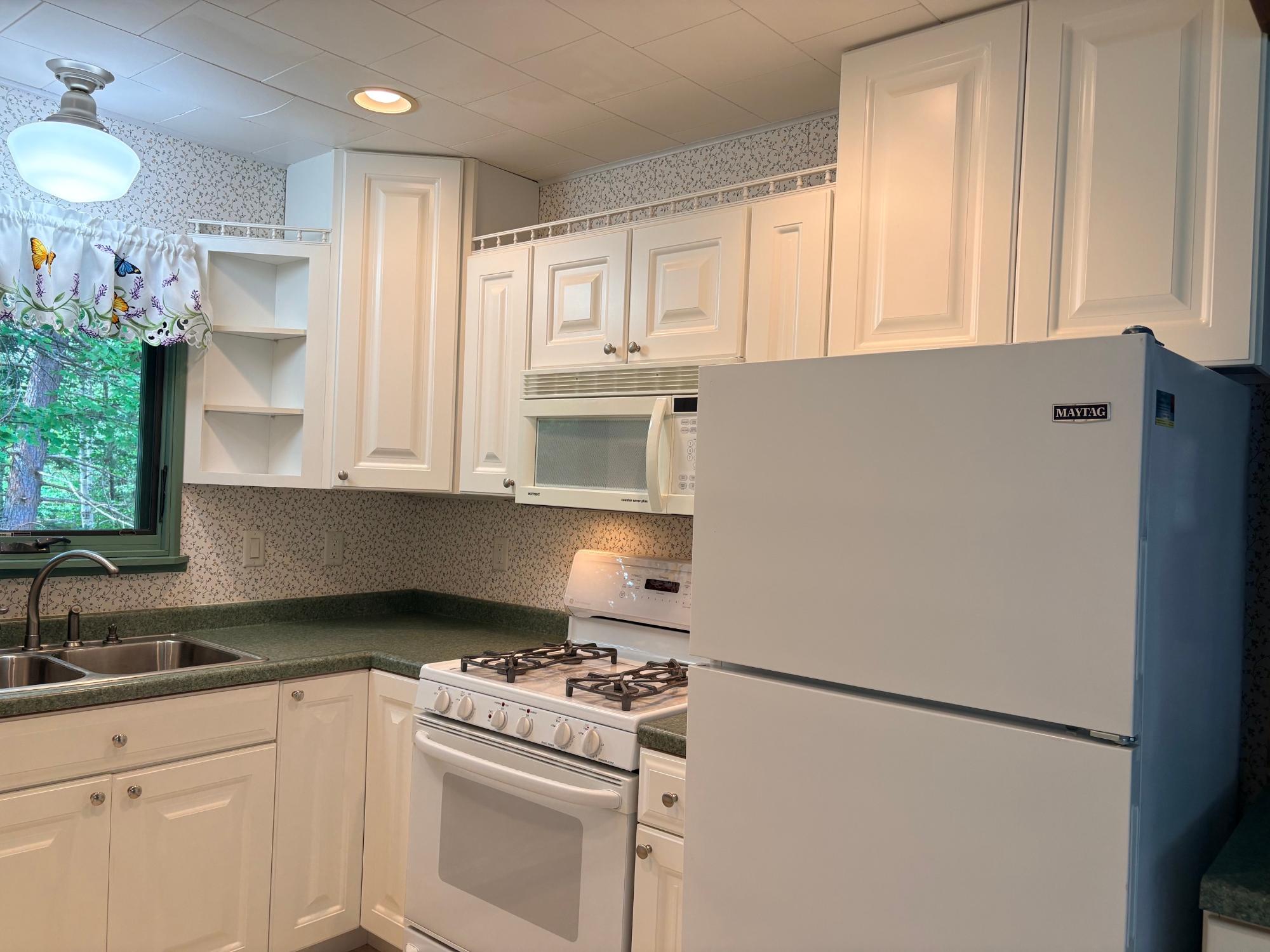 4155 Mallard Lane Rhinelander, WI 54501 - Photo 4 of 29 Gallery Image 4