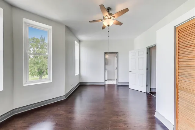 $2,900 | 737 East 50th Street, Unit 4, Chicago, IL 60615