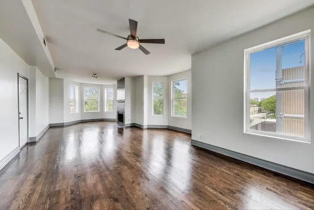 $2,900 | 737 East 50th Street, Unit 4, Chicago, IL 60615