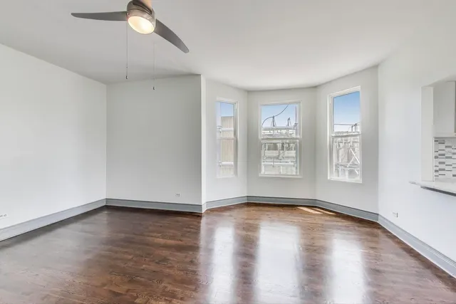 $2,900 | 737 East 50th Street, Unit 4, Chicago, IL 60615